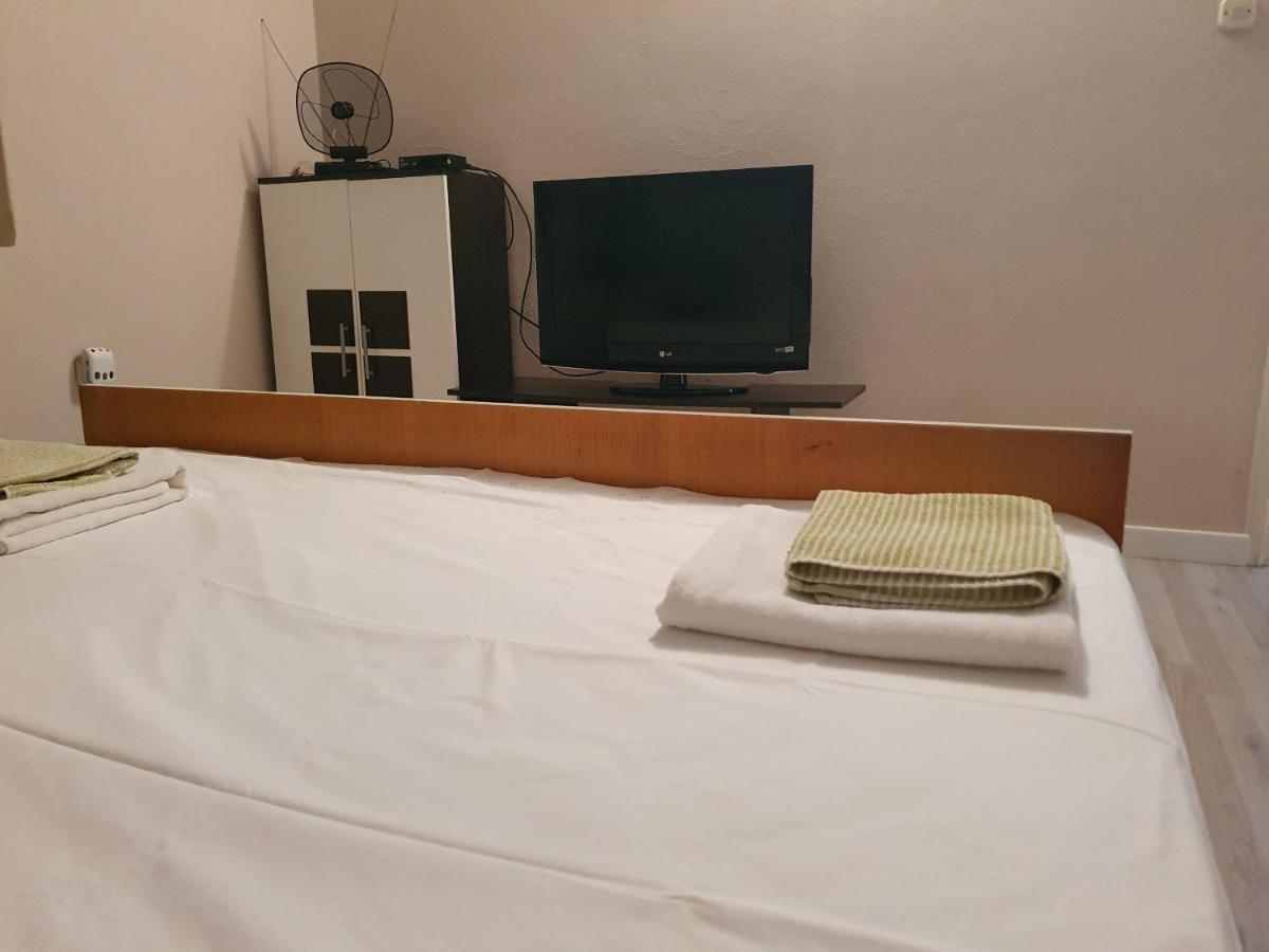 شقة Apartman Luka سيني المظهر الخارجي الصورة